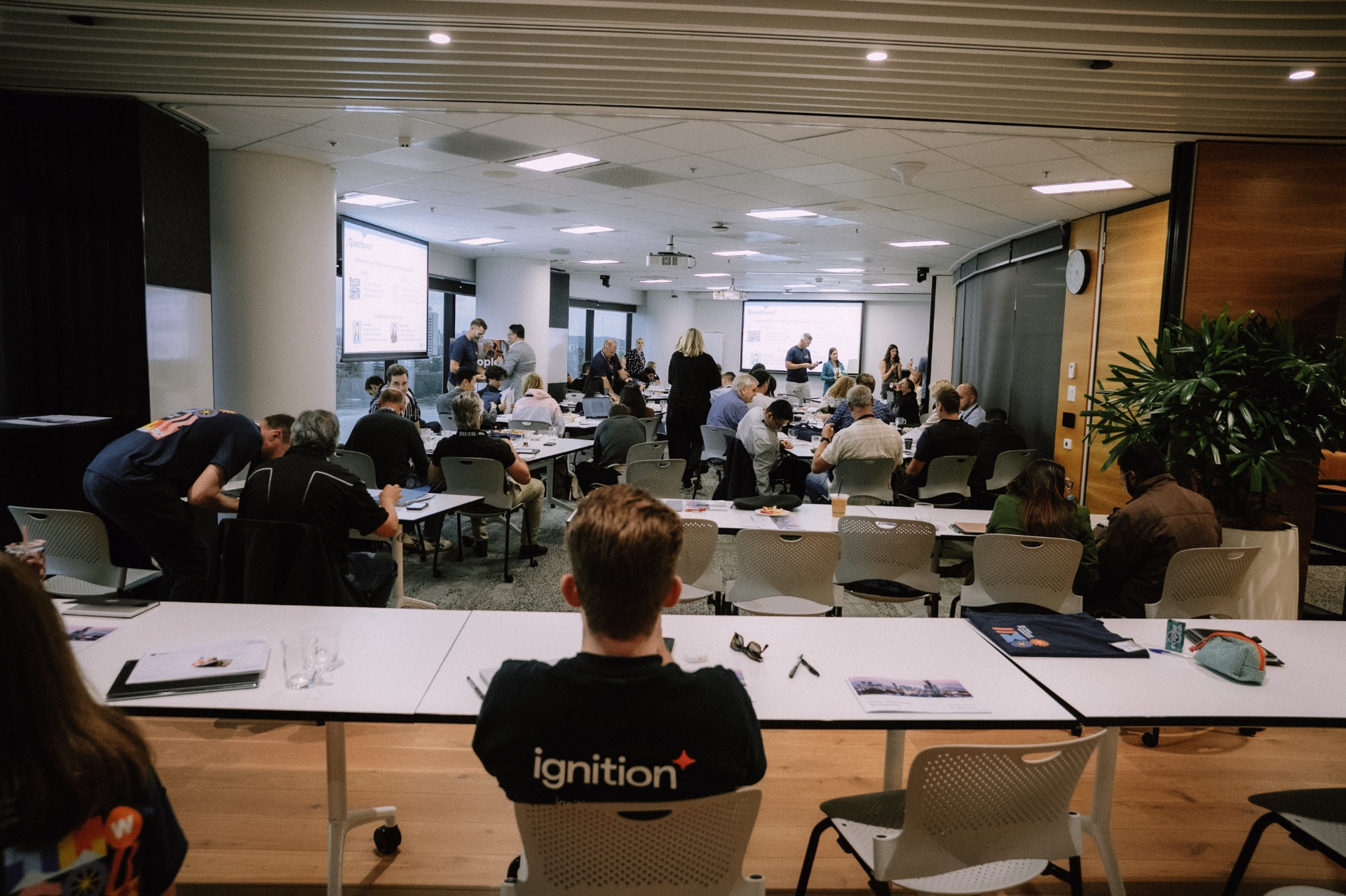 Wide view across the Day 1 Wize Intensive room
